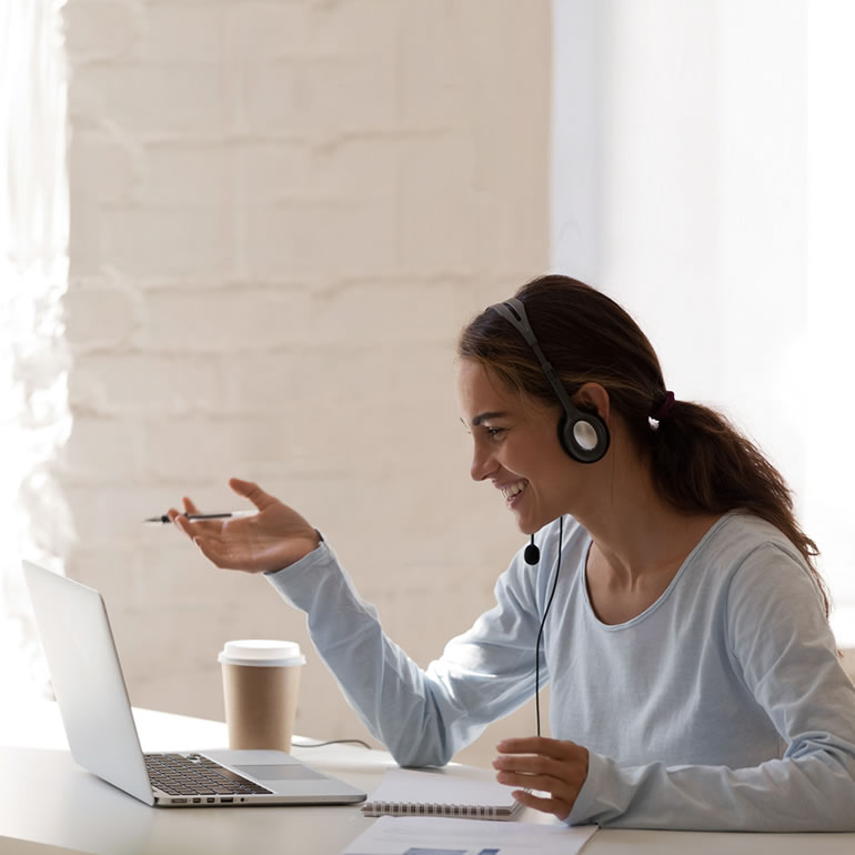 Woman studying GRM online group